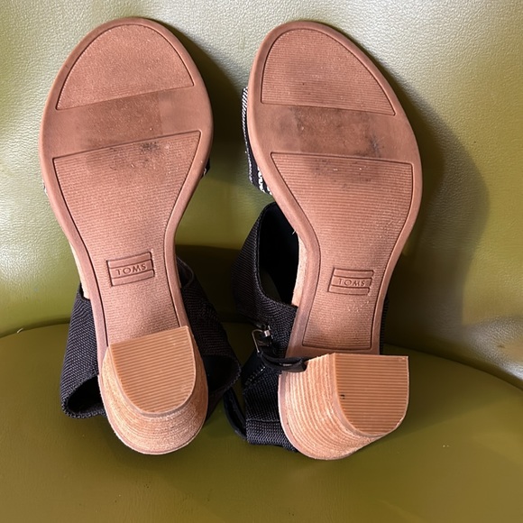 TOMS SANDALS - Picture 5 of 6